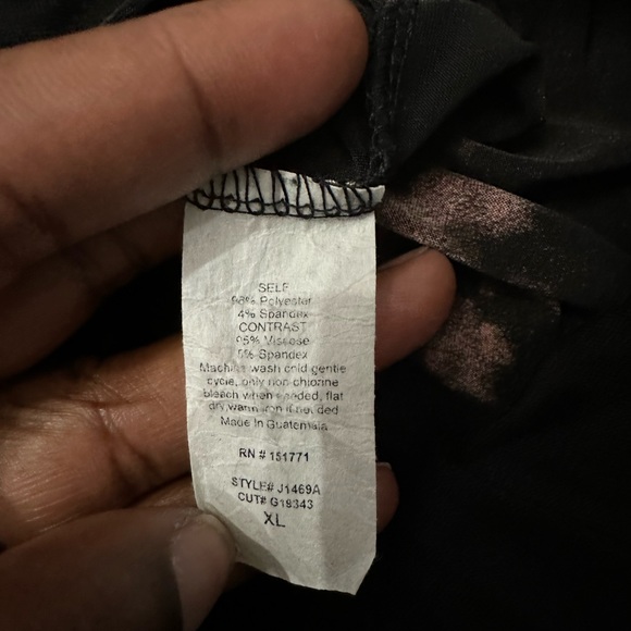 EUC XL Jumpsuit Black with floral print. - Picture 9 of 12